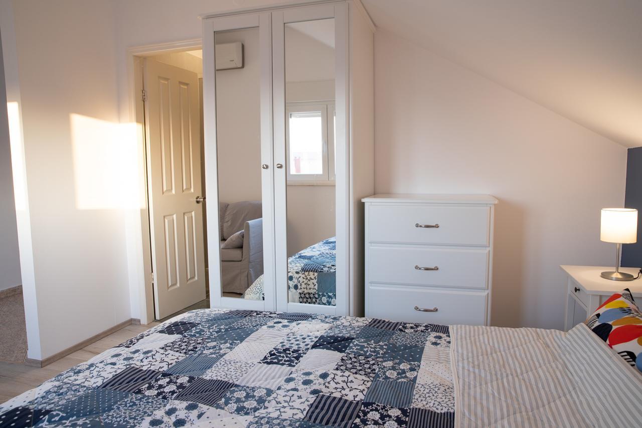 Apartmani Dina Biograd Na Moru Eksteriør billede