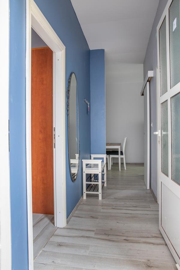 Apartmani Dina Biograd Na Moru Eksteriør billede