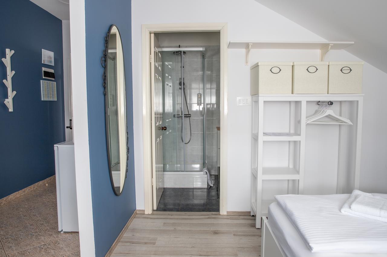 Apartmani Dina Biograd Na Moru Eksteriør billede